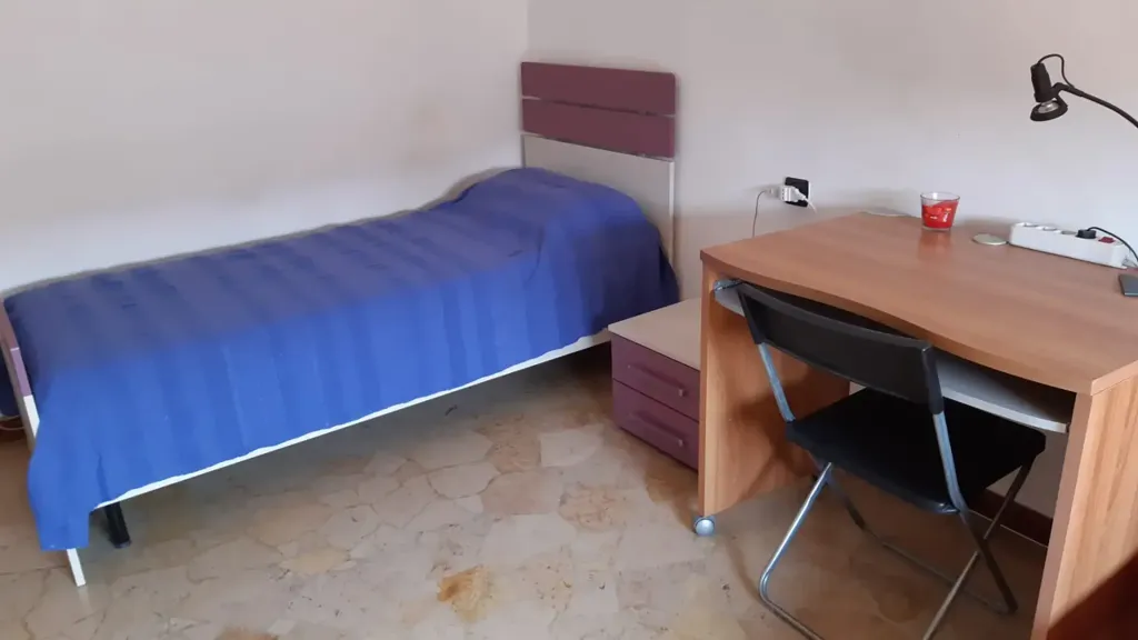 Chambres - Rented Flat with Balcony in Milan