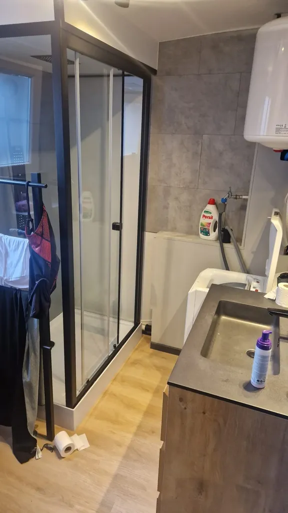 Salles de bain - Appartement Rénové avec Terrasse à Gand