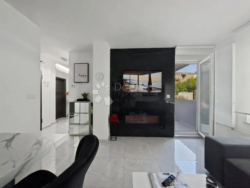 Elutuba - Modern Flat with Parking in Pula Centre