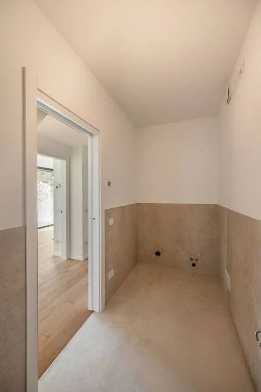 Pièces - Luxury Apartment with Pool in Torri del Benaco