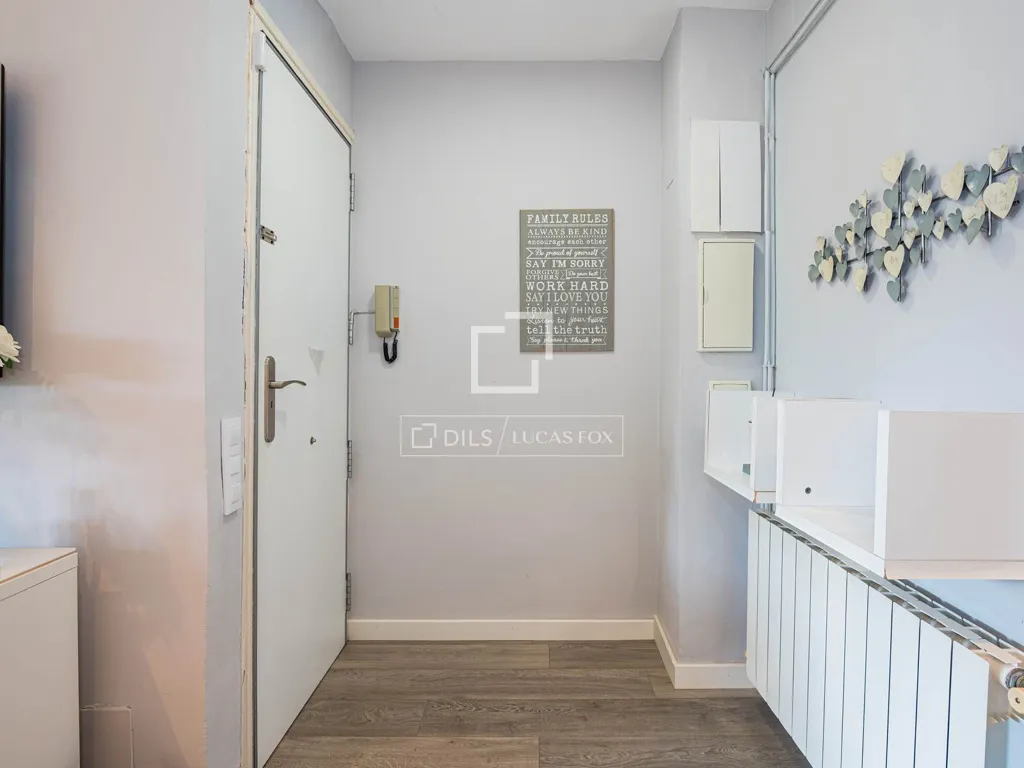 Esik - Luxury Flat with Pool in Gavà Mar