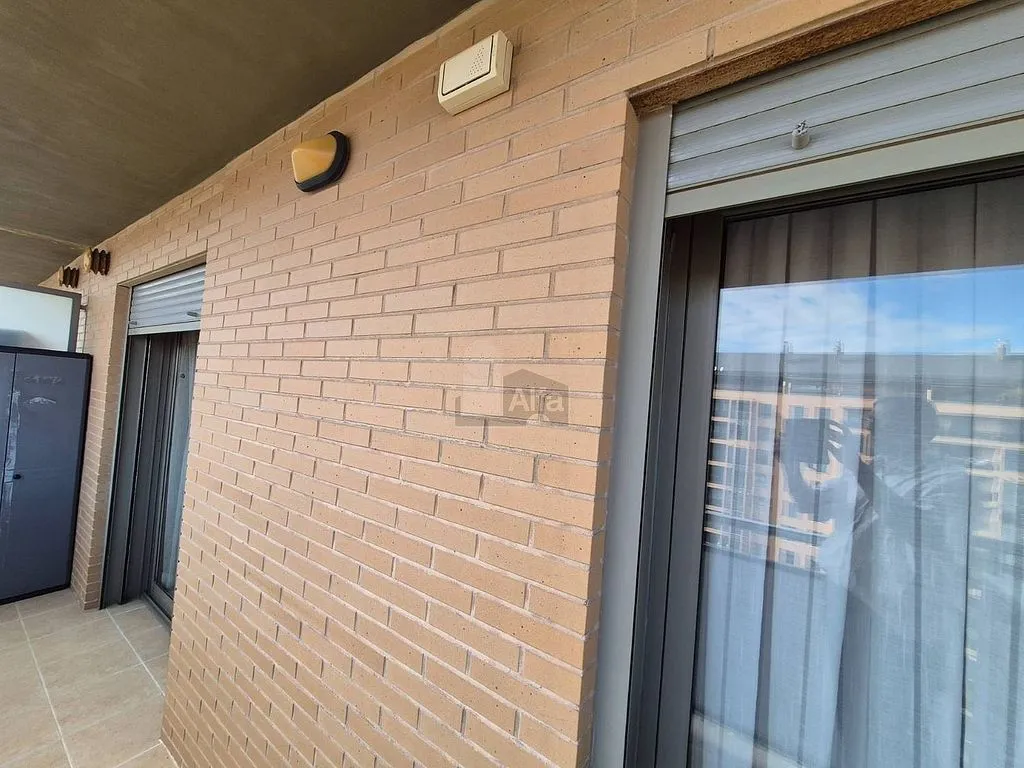 Balcony - 1-Bed Flat with Garden on Avenida Francia