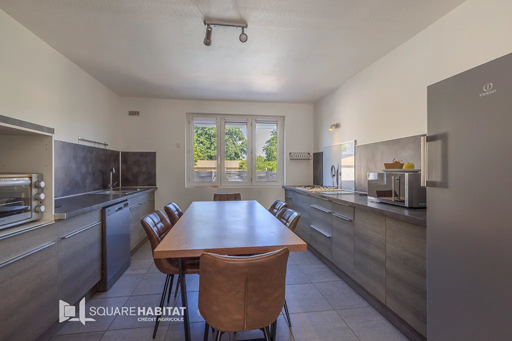 Cuisine - Maison Rénovée avec Piscine à Saint-Denis-de-Pile