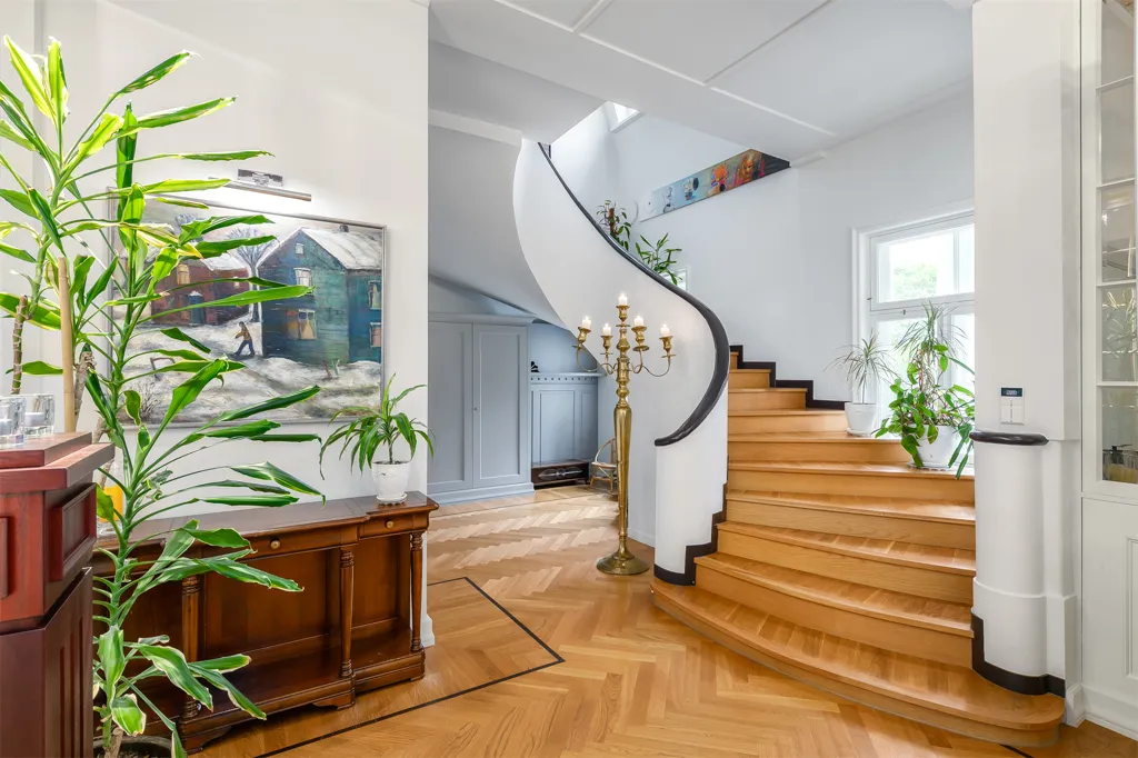 Hallway - Historic Villa with Garden in Tallinn
