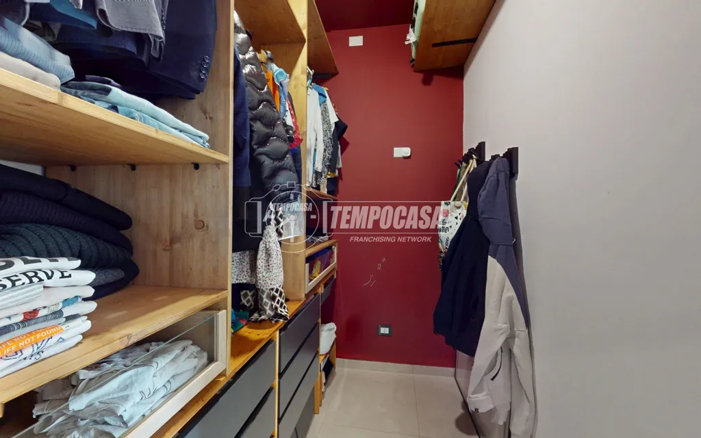 Rooms - Modernised Apartment with Balcony in Settimo Torinese