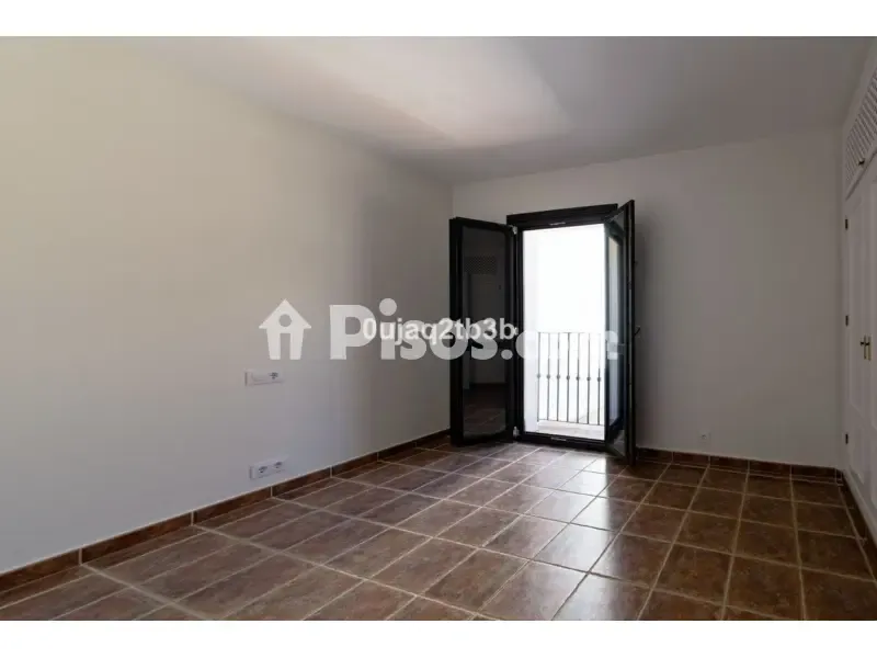 Pièces - Corner Adosada with Garden in El Paraíso