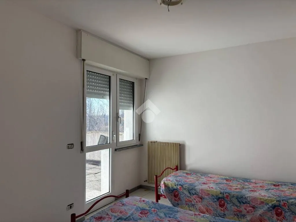 Chambres - Commercial Complex with Restaurant in Artegna
