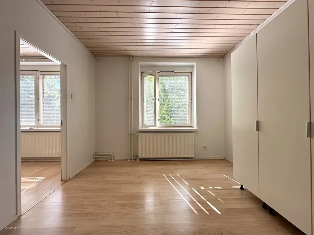 Pièces - Modernised Flat with High Ceilings in Lahti Centre