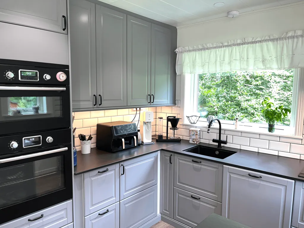 Cuisine - Development Opportunity with Golf Club Proximity in Åkersberga