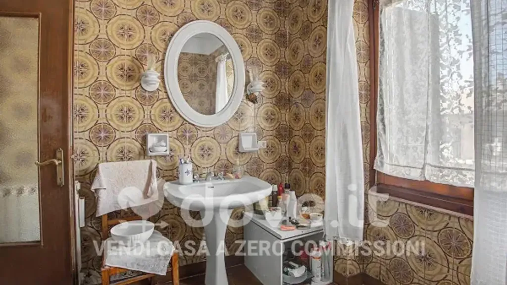 Salles de bain - Apartment with Balcony in Luino's Historic Centre