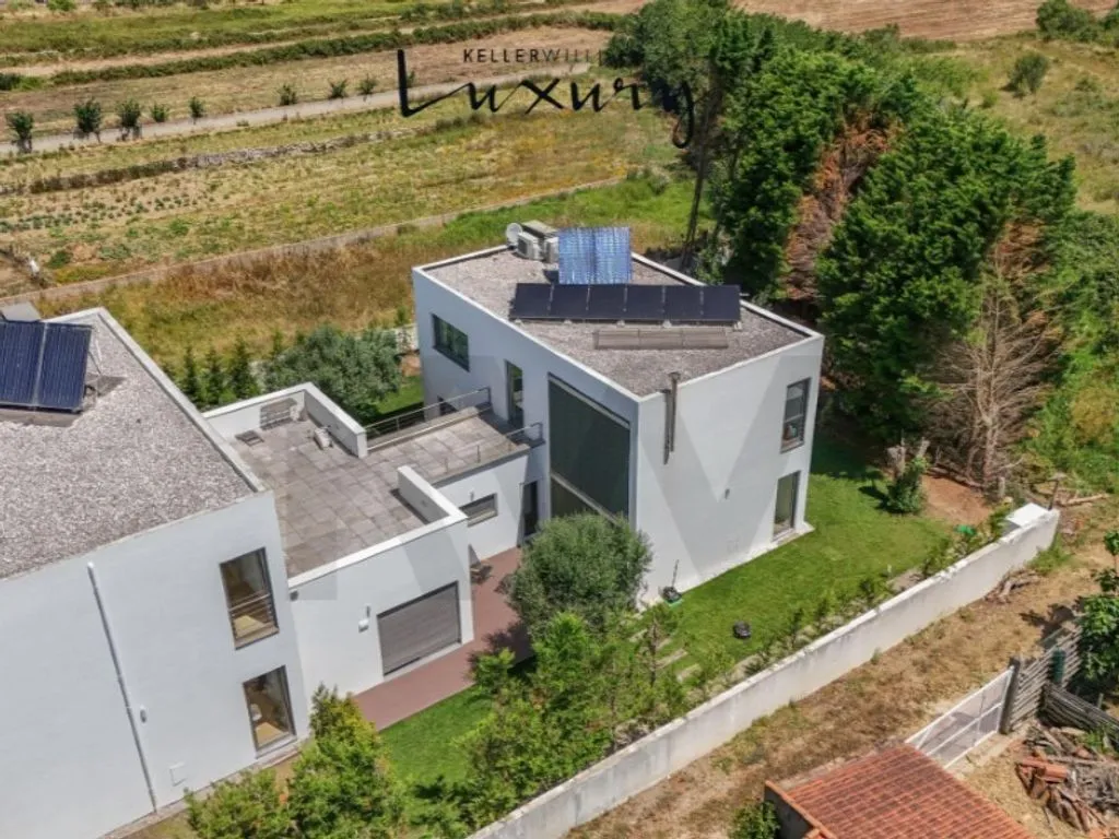 Õhuvaade - Luxury House with Garden in Sintra