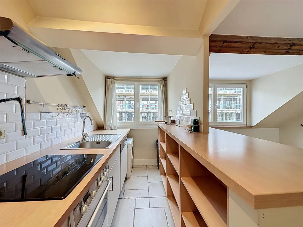 Köök - 5-Bedroom House with South Terrace in Châtelain