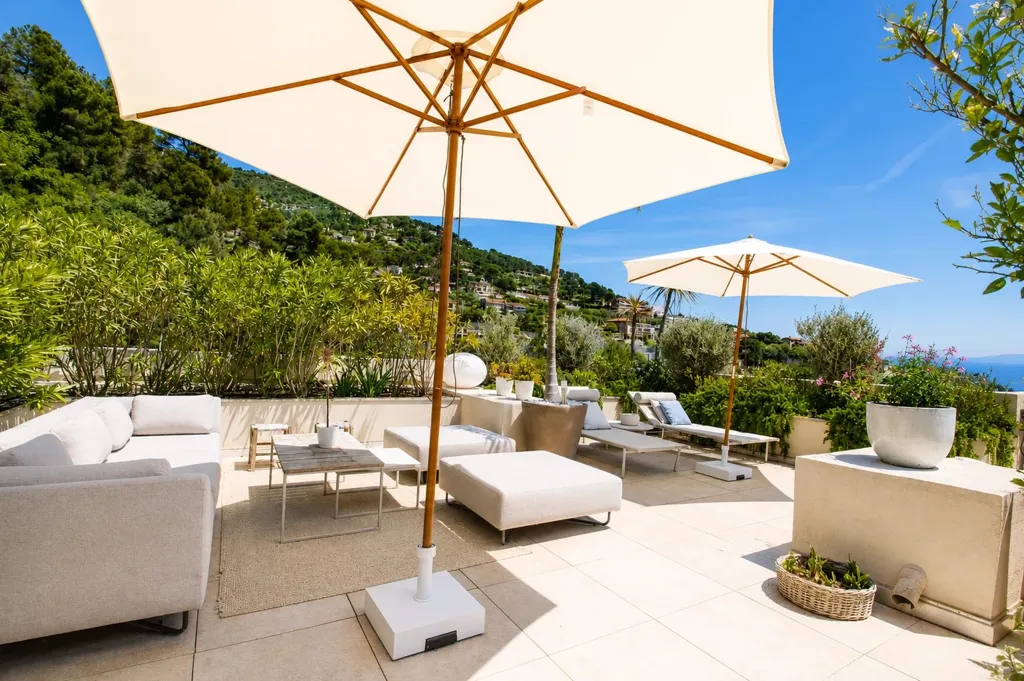 Terrace - Penthouse with Sea View in Èze Village