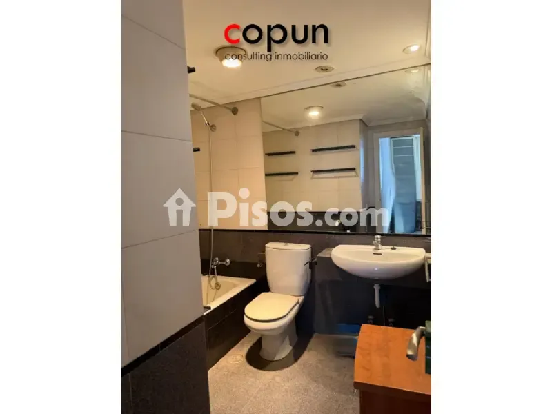 Bathrooms - Apartment with Terrace in Oviedo Centre