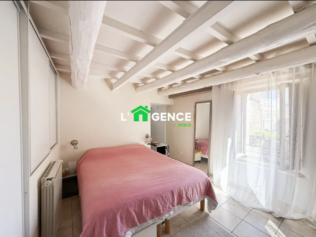 Chambres - Maison de Ville Charmante avec Climatisation à Istres