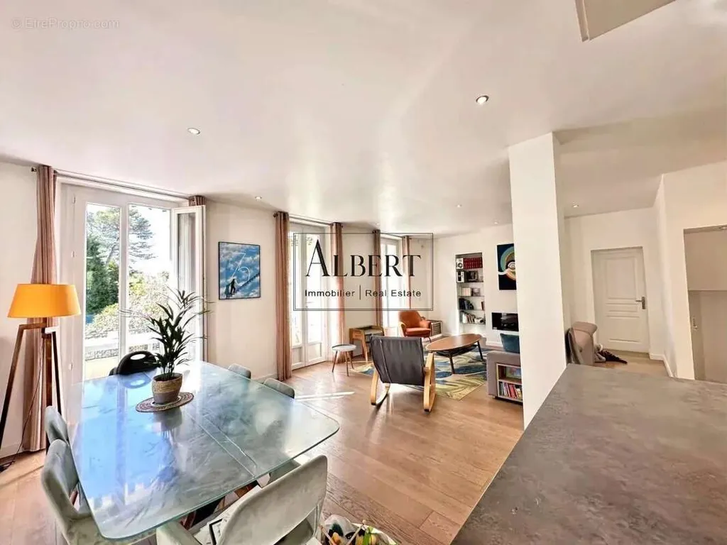 living_room
