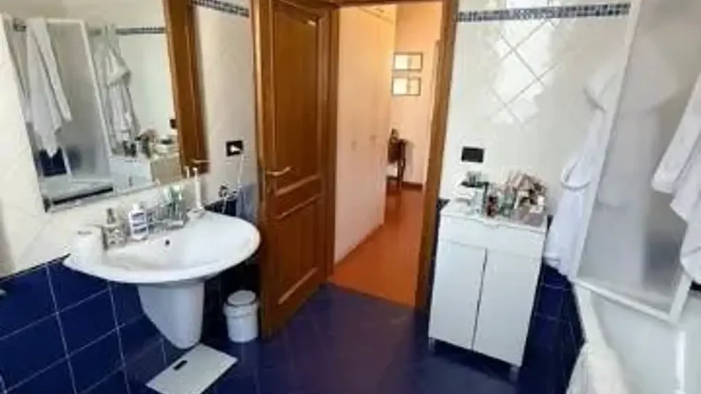Vannitoad - Completely Ristrutturated Apartment with Balcony in Florence