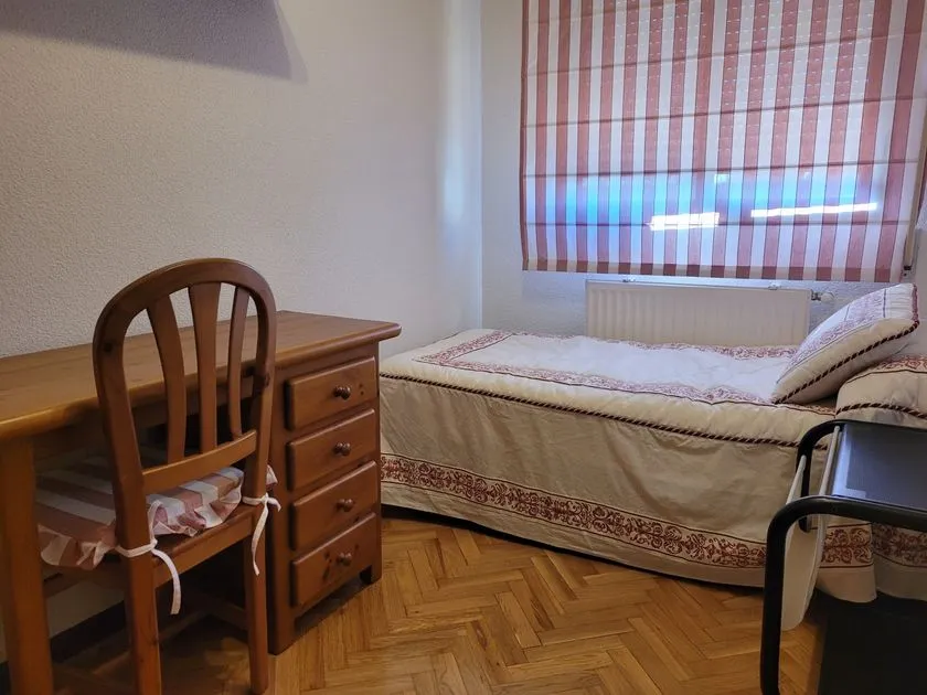 Bedrooms - Furnished Flat with Terrace in Peñagrande, Madrid