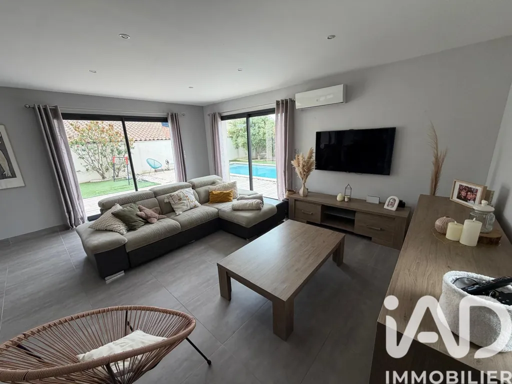 Living Room - Traditional House with Pool in Châteauneuf-de-Gadagne