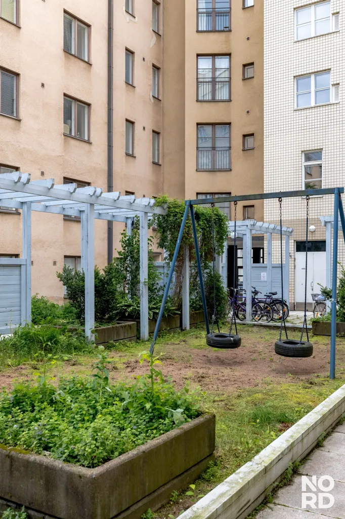 Giardino - Historic Flat with Balcony in Helsinki Centre
