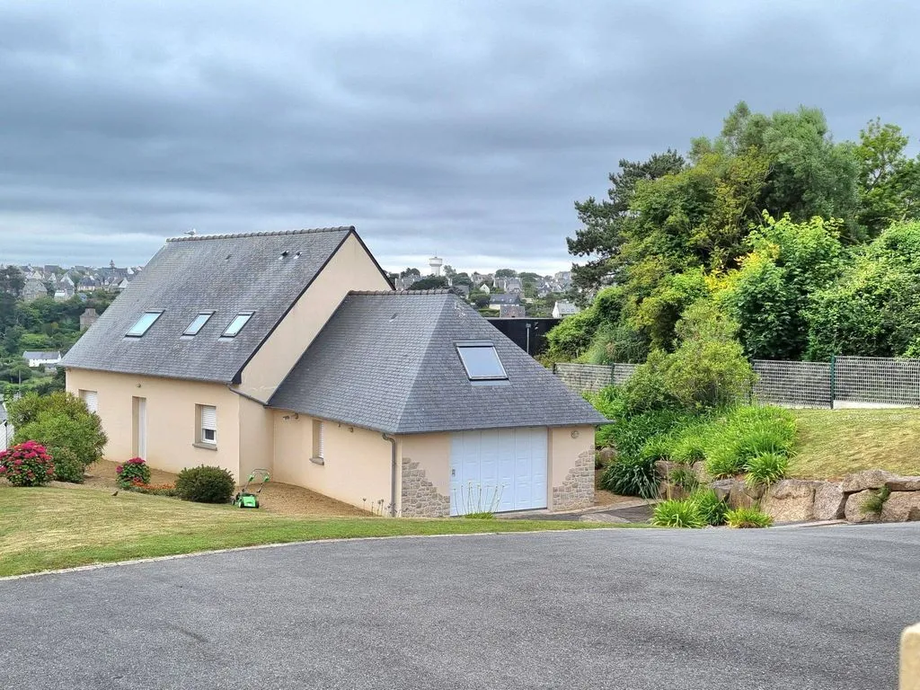 Välivaade - Contemporary House with Garden in Perros-Guirec