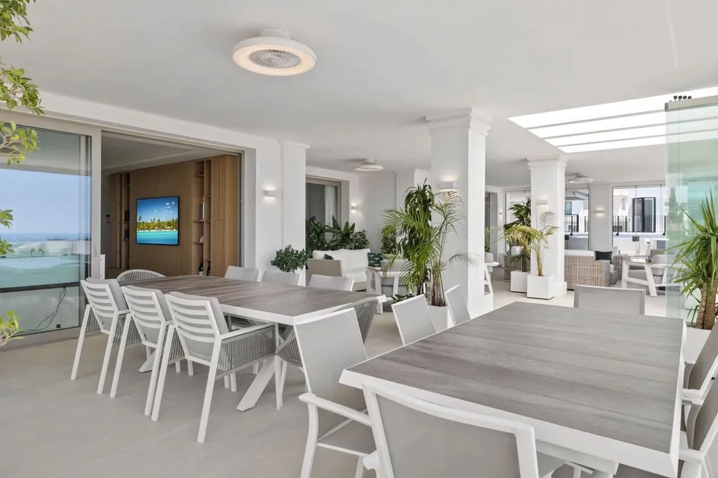 Terrazza - Luxury Apartment with Sea View in Marbella