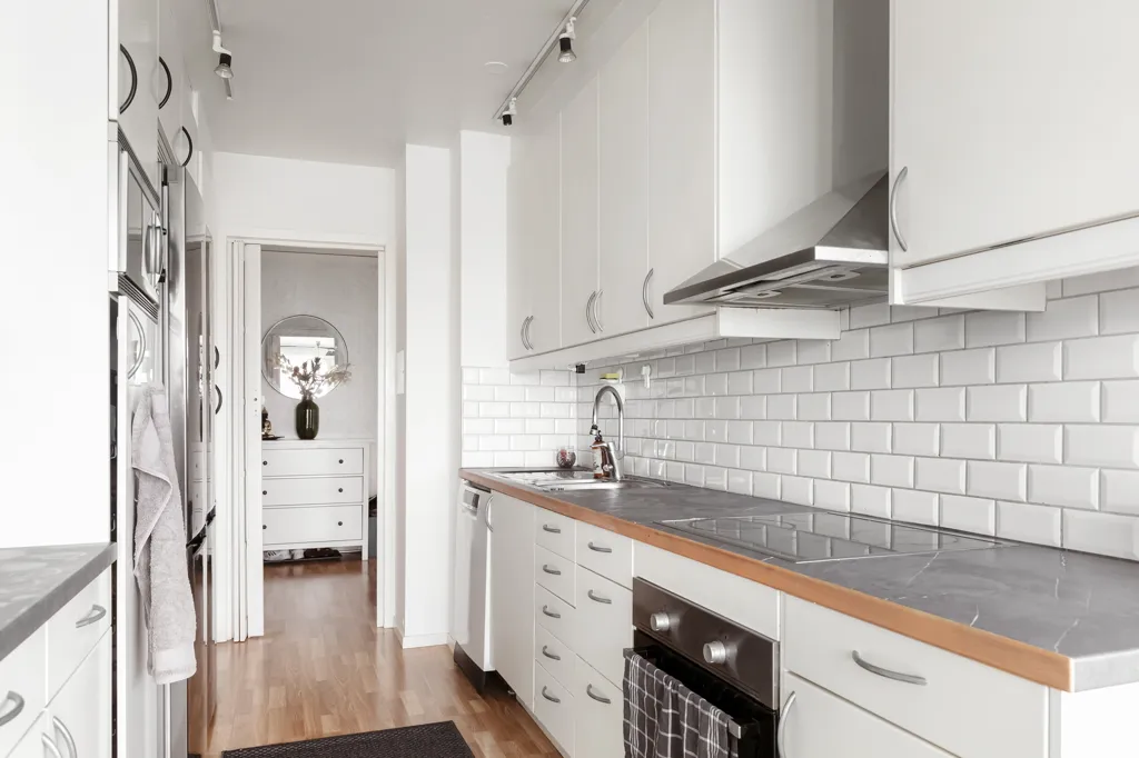 Cuisine - Apartment with Balcony and View in Blå Staden