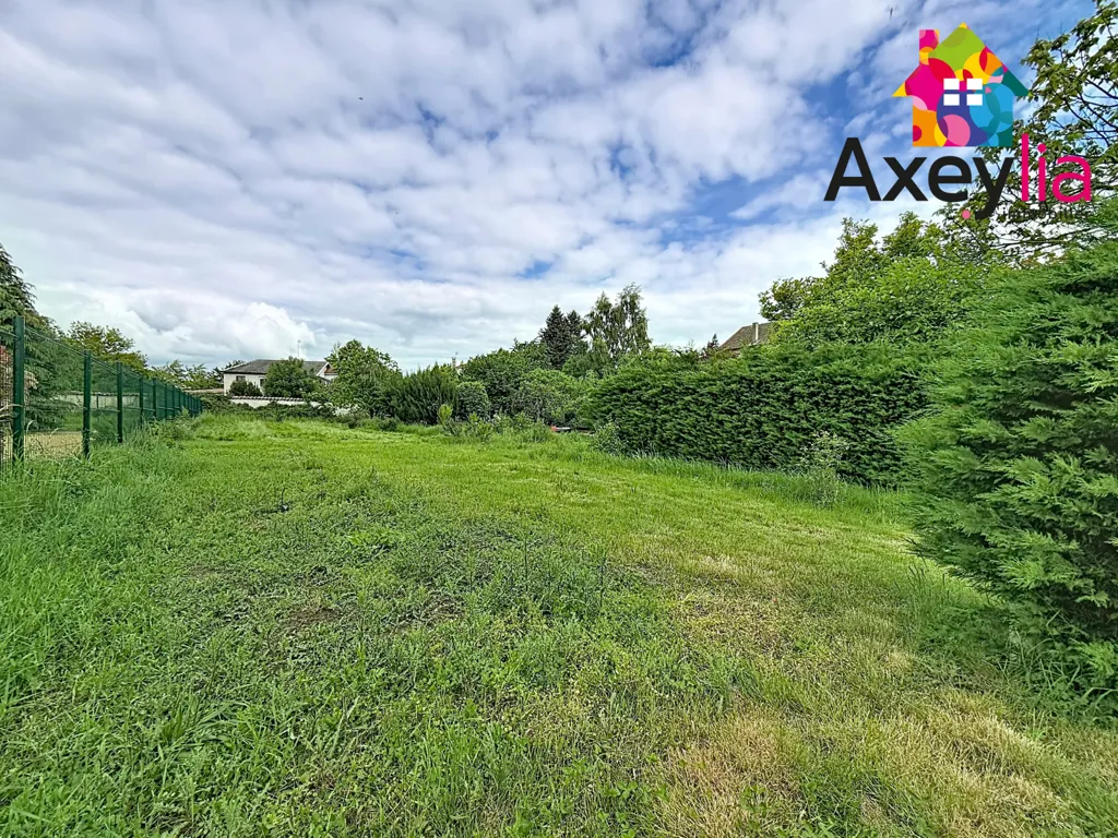 Aed - Divisible House with Constructible Land in Balbigny