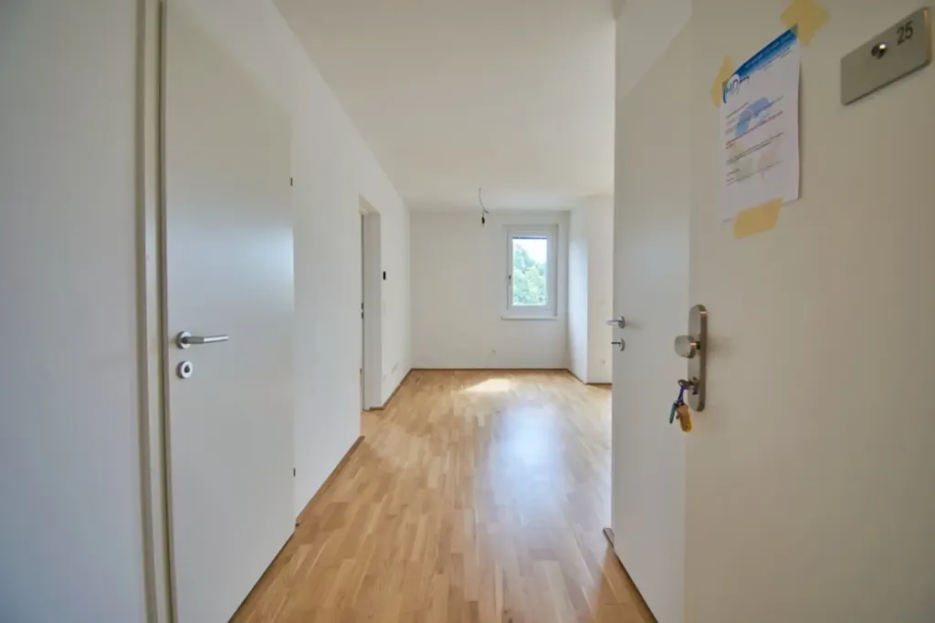 Hallway - Apartment with View in Oberlaa, Vienna