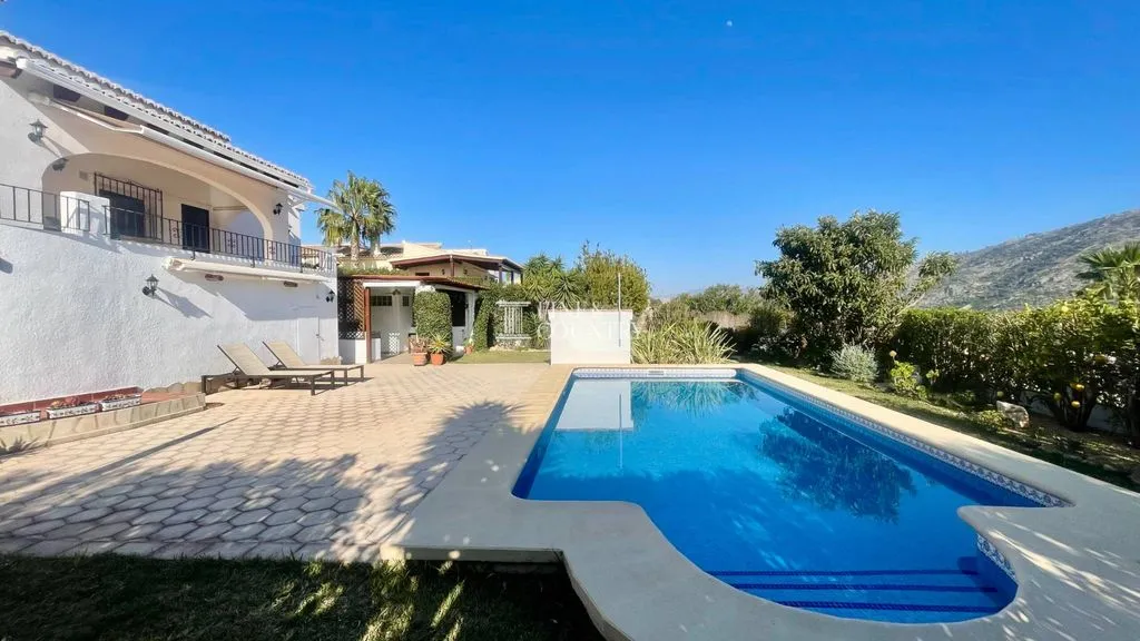Bassein - Modern Villa with Panoramic Views in Pedreguer