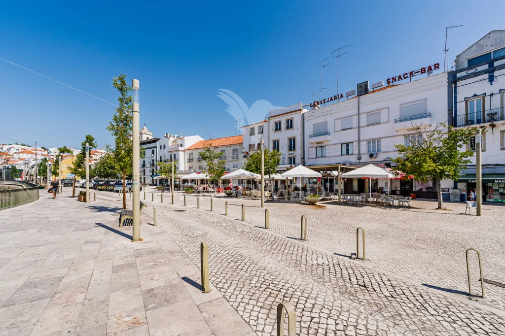 Snack-Bar with Esplanade in Alcácer do Sal