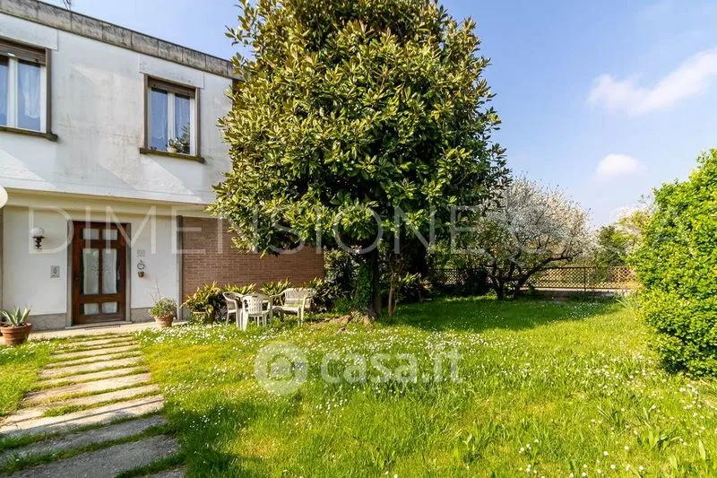 Jardin - Villa with Garden in Cavezzo Centre