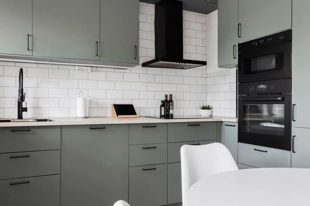 Cuisine - Renovated Flat with Balcony in Kristinehamn