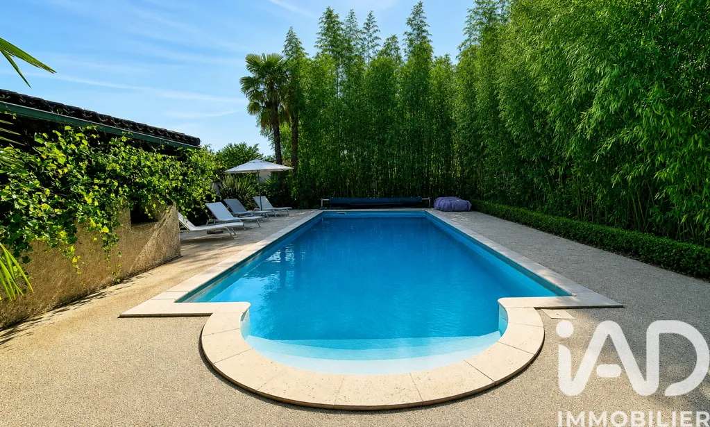 Bassein - Charming 10-Bedroom House with Pool in Albi