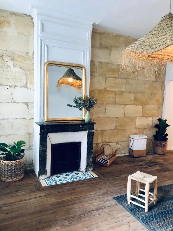 Living Room - Luxury House with Garden in Bordeaux