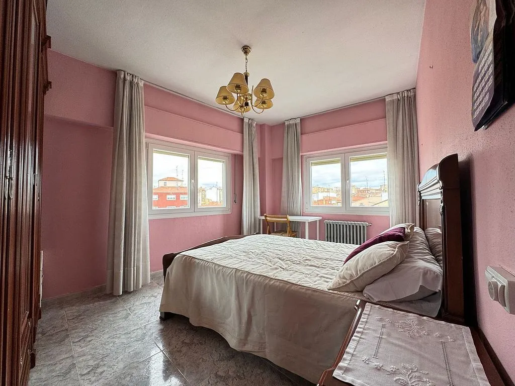 Magamistoad - Furnished Flat with Terrace in Garrido Sur