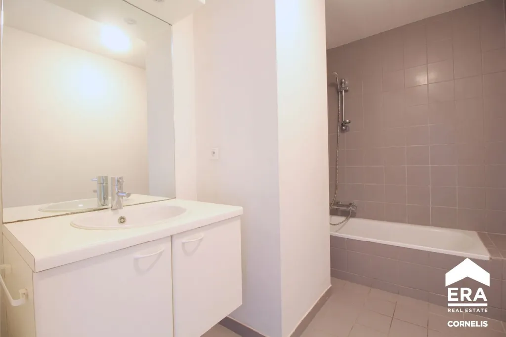 Bagni - Duplex Apartment with Terrace in Anderlecht