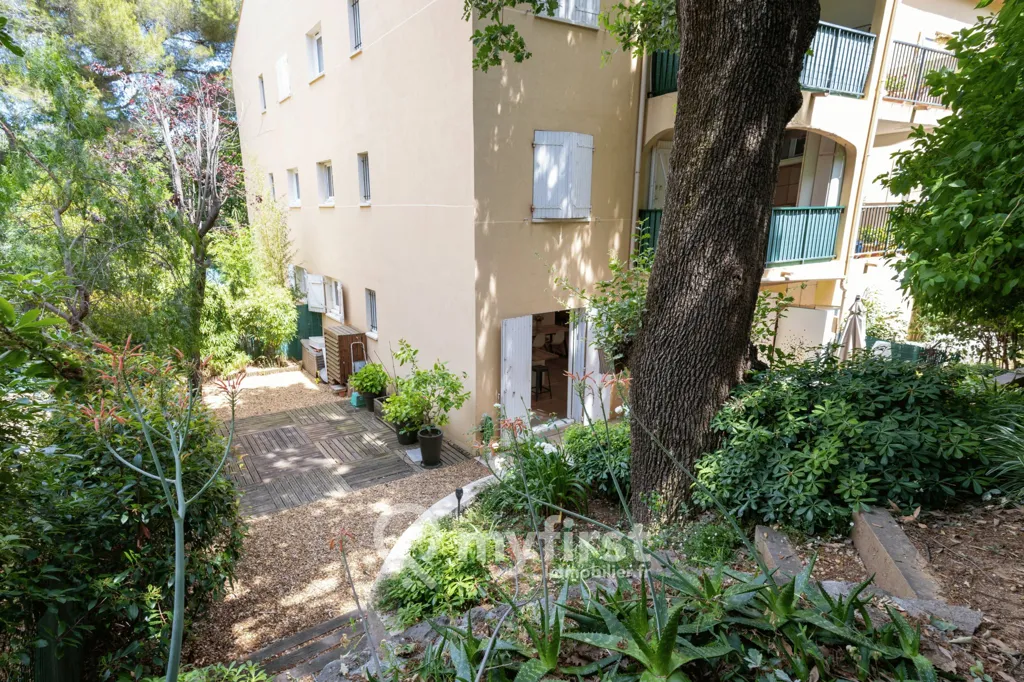 Giardino - Contemporary Flat with Private Garden in Toulon