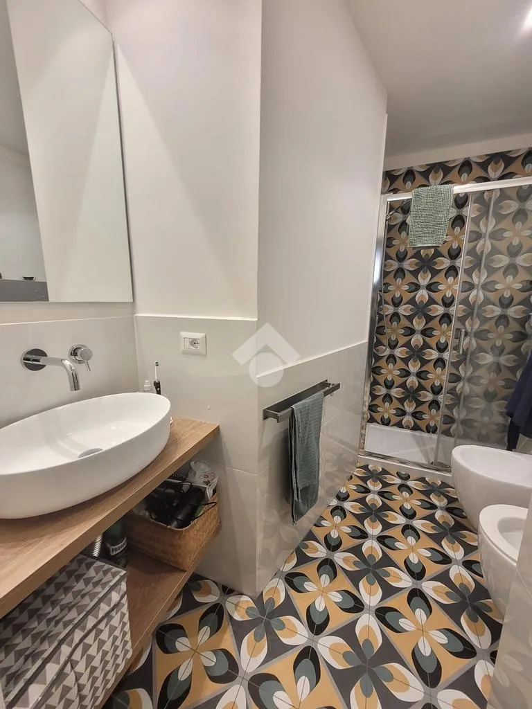 Salles de bain - Restored 2-Bedroom Apartment in Naples