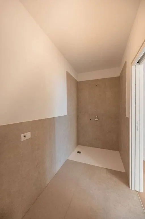 Salles de bain - Luxury Apartment with Pool in Torri del Benaco