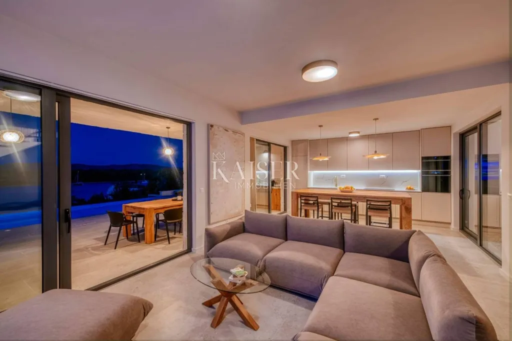 Living Room - Luxury Villa with Infinity Pool on Mali Iž