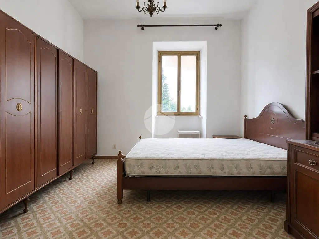 Magamistoad - Terni Duplex with Potential in Central Location
