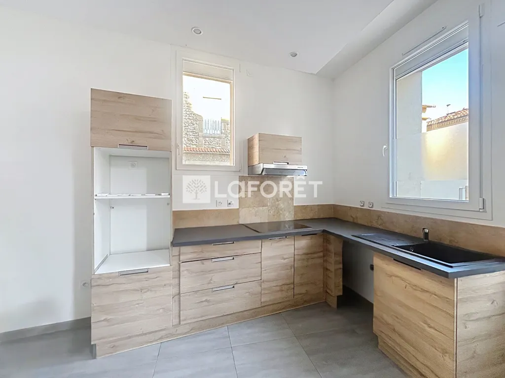 Cucina - Refurbished Duplex with Parking in Valence