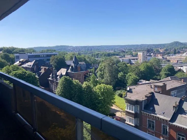 Flat with Panoramic View and Garage in North