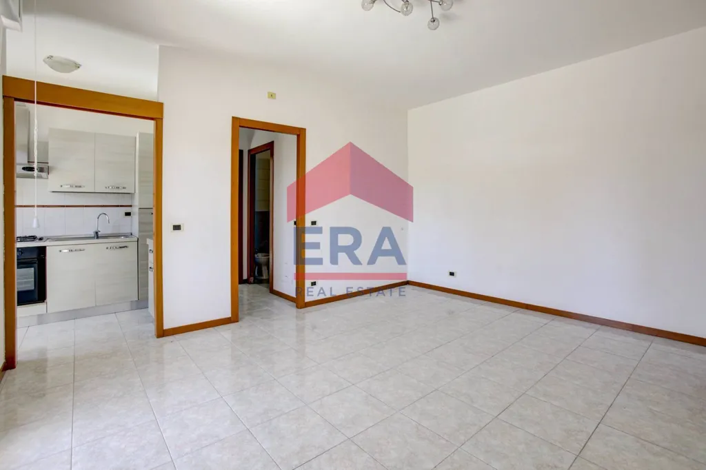 Elutuba - Apartment with Terrace in Acilia, Rome