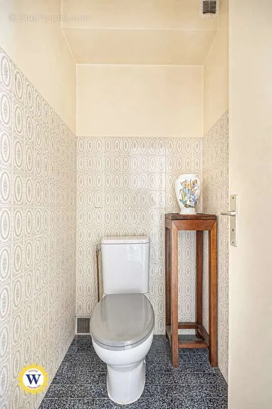 Vannitoad - 2-Bedroom Apartment with Terrace in Nice