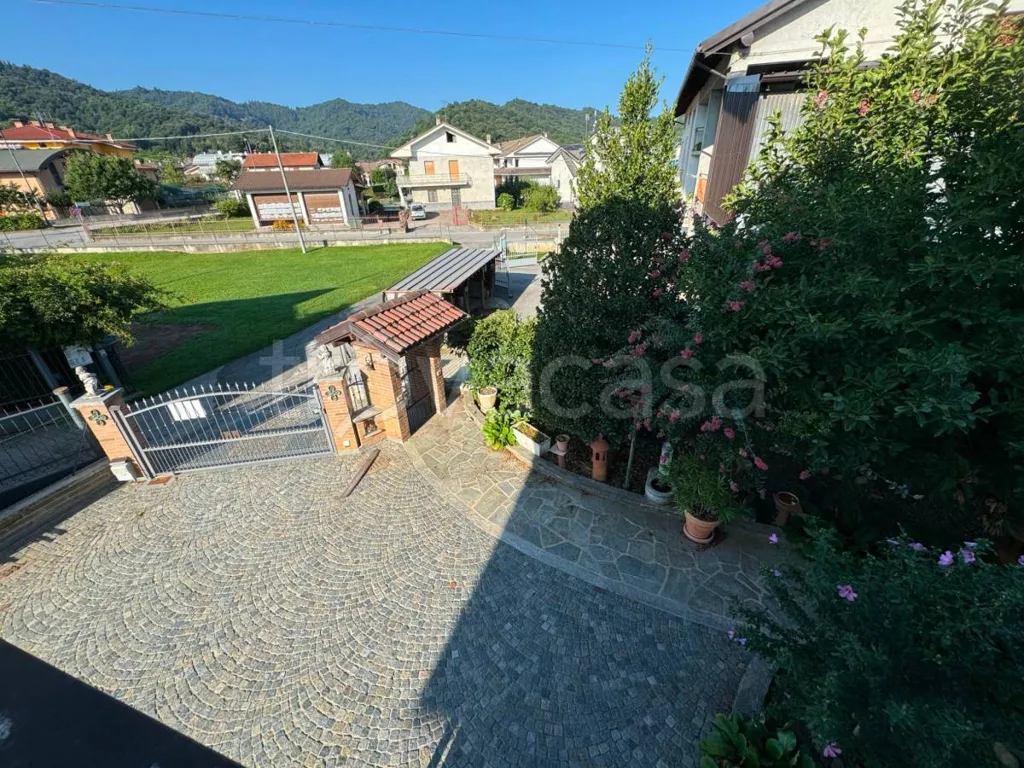 Välivaade - Villa with Potential for Two Apartments in Boves