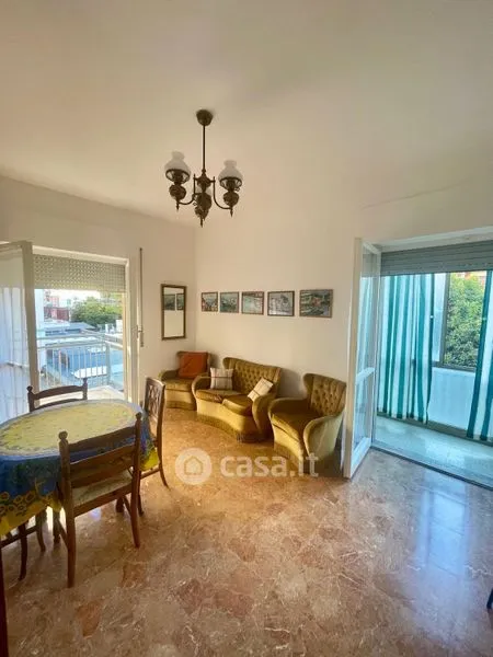 Salle à manger - Fully Furnished Flat with Balcony in Pescara