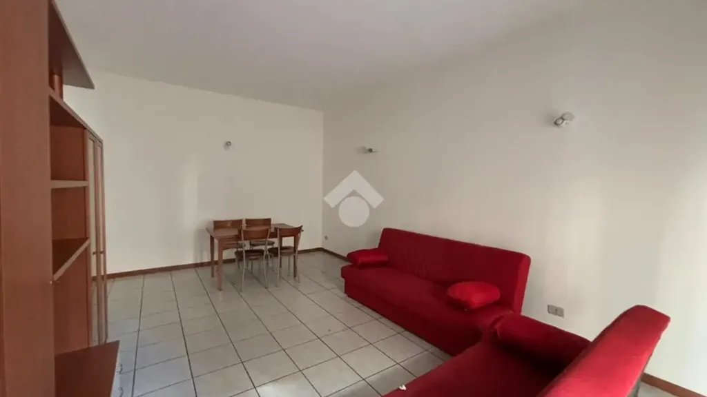 Séjour - Student Flat with Balcony in Novara