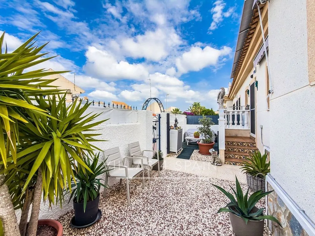 Aed - Three-Bedroom House with Pool in Ciudad Quesada
